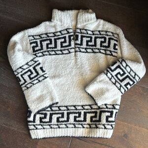 Apres Women’s soft fuzzy sweater XS